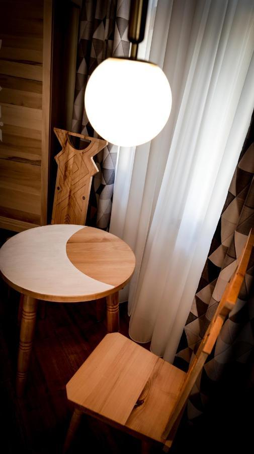 Conacul Olarilor Bed & Breakfast Baia de Fier Luaran gambar