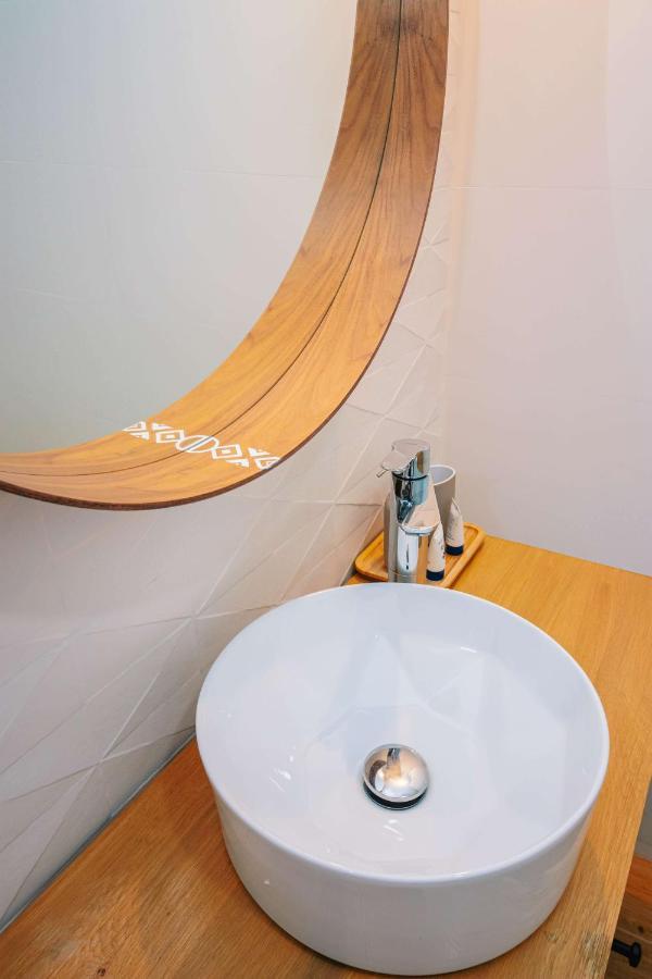 Conacul Olarilor Bed & Breakfast Baia de Fier Luaran gambar